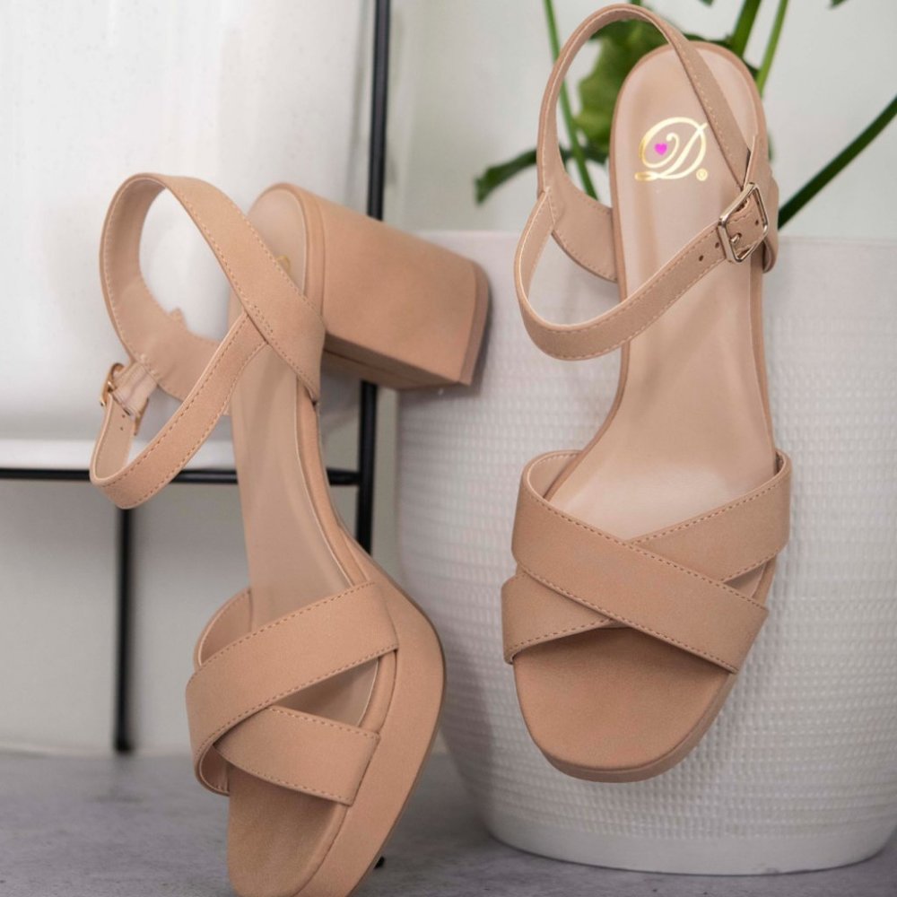 Fortune Dynamic Genuine Joy Crisscross Block Heel Sandals - Picture 6 of 7